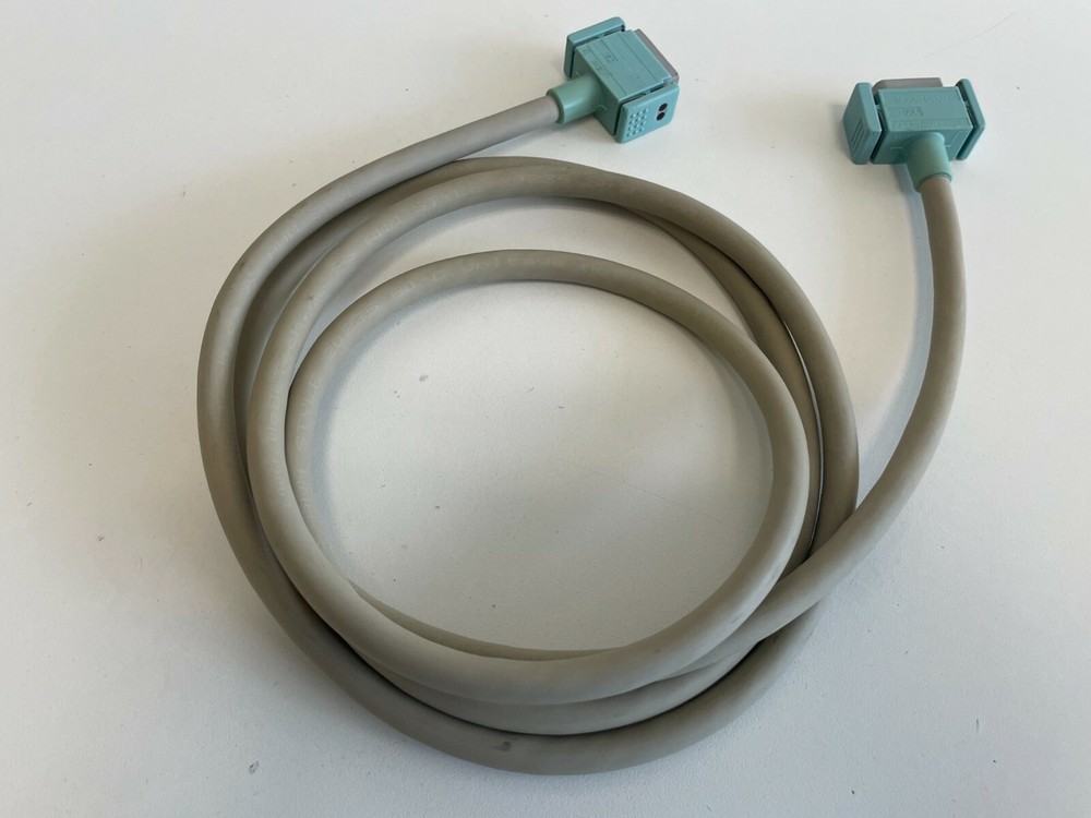 L8: Philips M3081-61602 Connector Adapter Cable