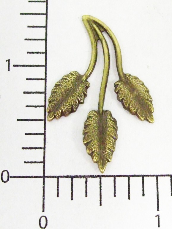 31903         2 Pc Brass Oxidized Triple Leaf Spray Jewelry Finding