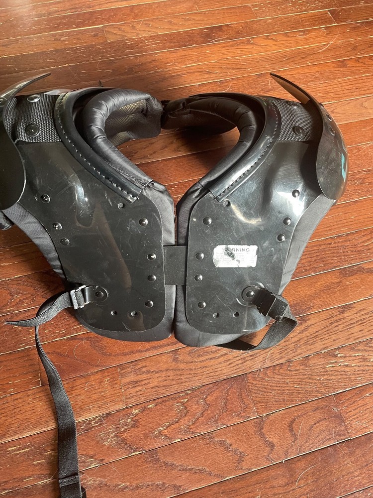 Champro Scorpion 2x Shoulder Pads