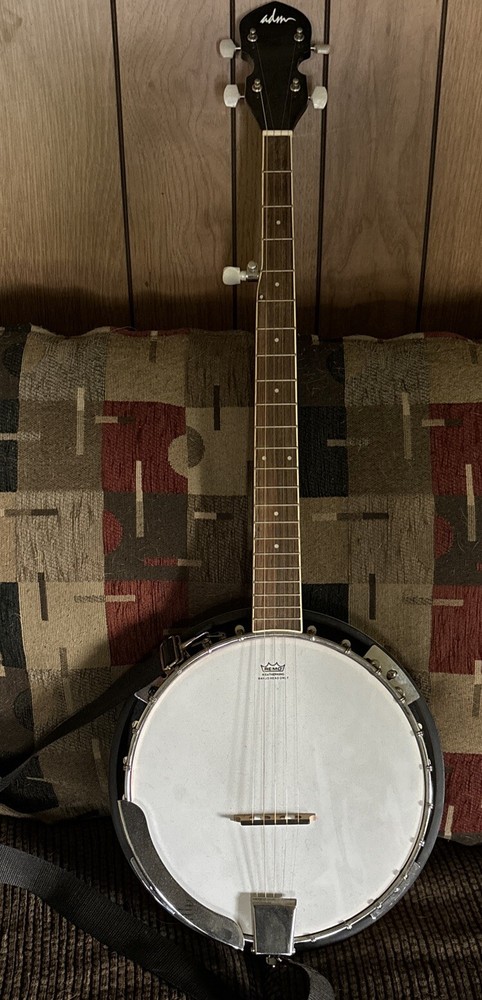 ADM 5 String Banjo W/ Remo Weatherking Head And Strap