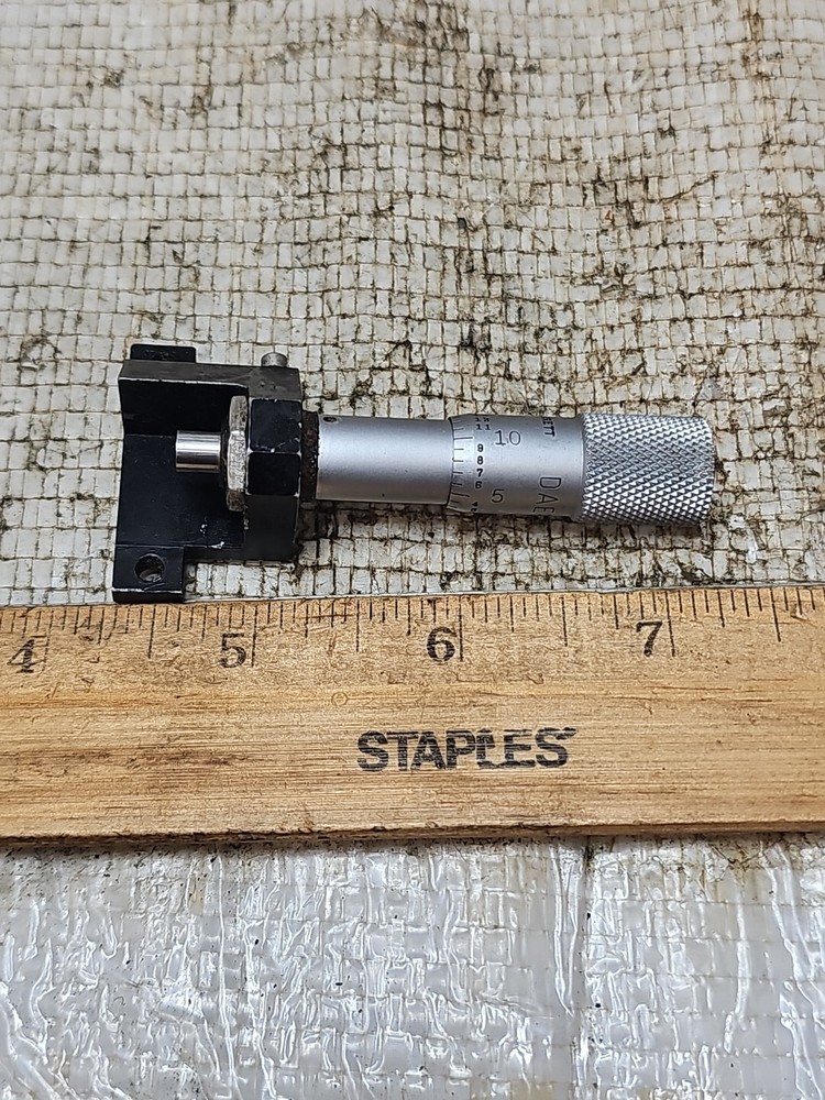 Daedal LINEAR POSITIONER STAGE Starrett Micrometer .5" RANGE