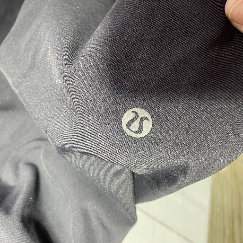 Lululemon Cropped Yoga 4 Drawstring Black Pants EUC