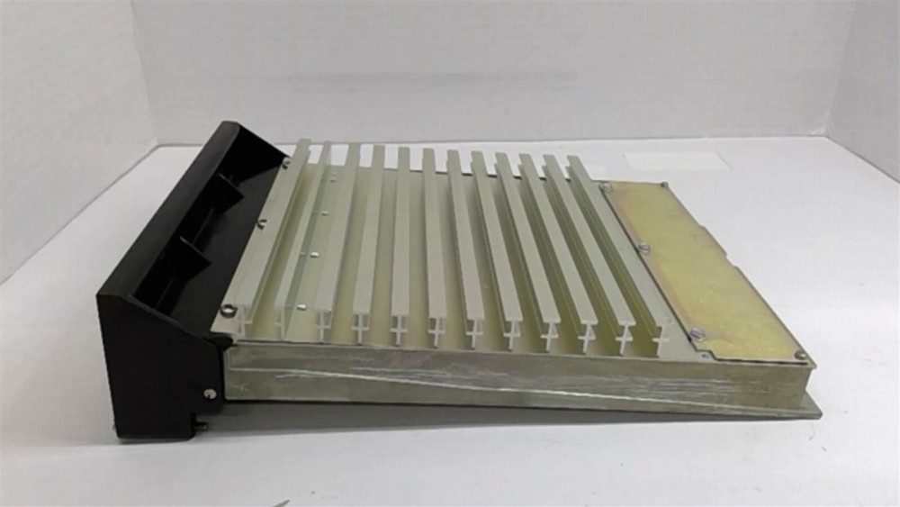 Gould B233-501 24 VDC Input Module