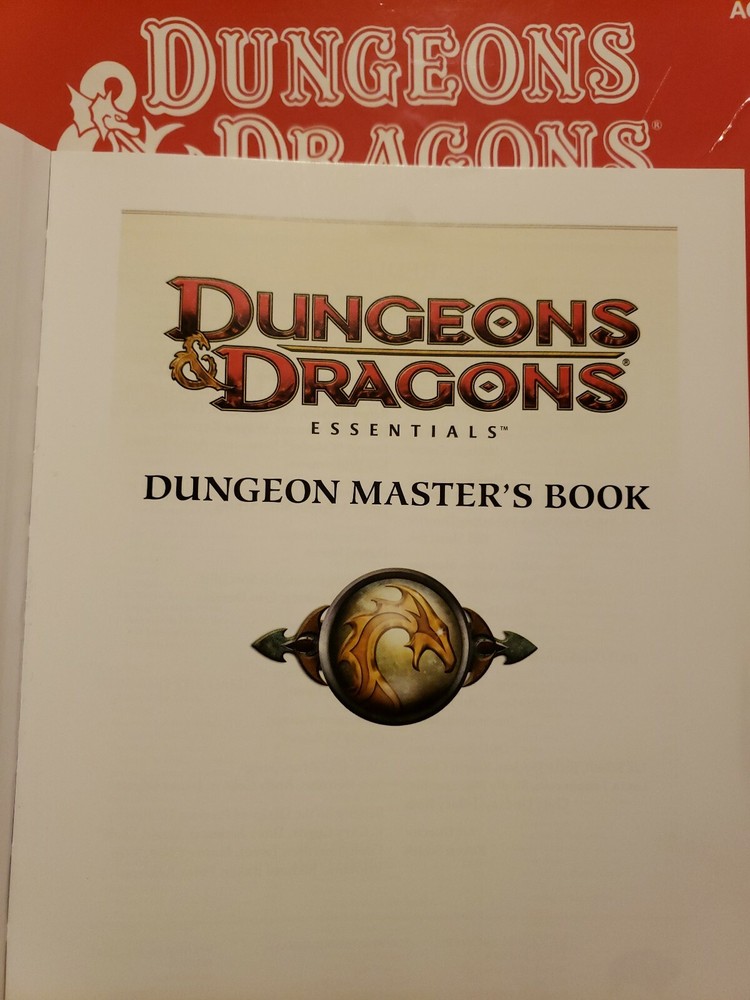 DUNGEONS & DRAGONS essentials DUNGEON MASTER'S book-- BOOK ONLY--