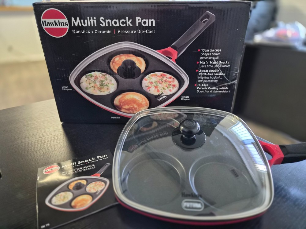 Hawkins 4 Cup Die-Cast Multi Snack Pan with Glass Lid, Red