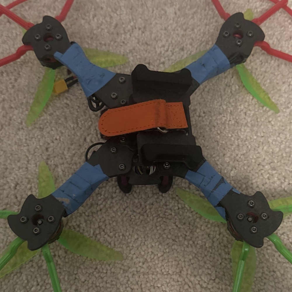 Custom-Built Carbon Fiber FPV Drone + FlySky FS16 Controller + 3S Battery