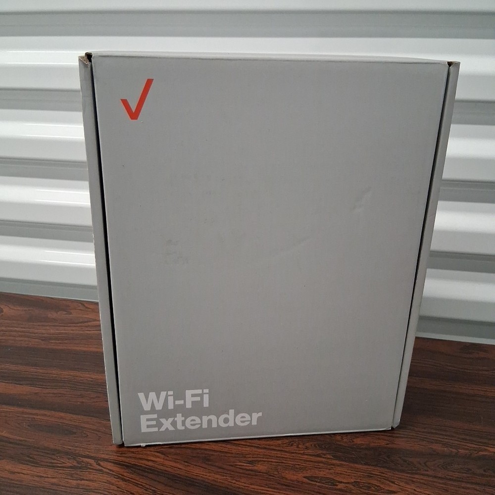 Verizon Fios E3200 WiFi 6 Range Extender - Unused (New)