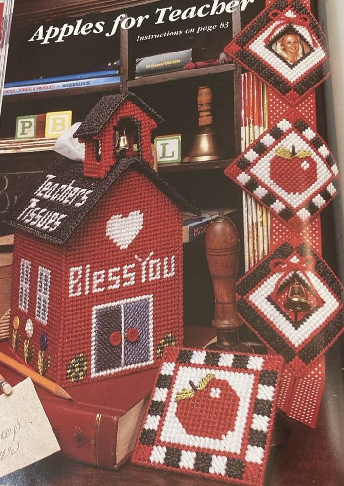 Vtg Rare Heartwarming Plastic Canvas pattern book 1996