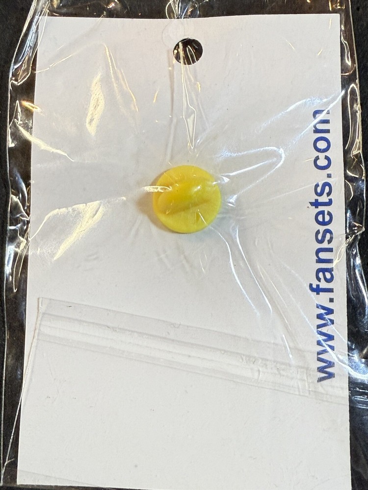 DC Comics Fansets Martian Manhunter Pin SDCC Exclusive