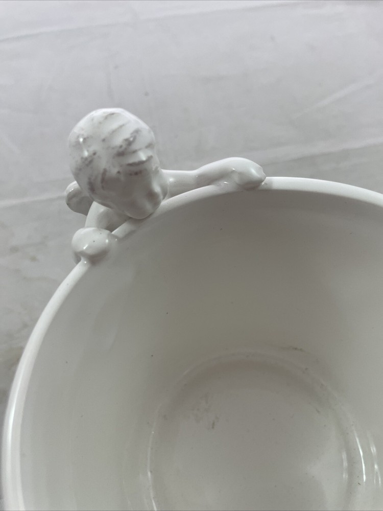 Round Planter Vase WIth Angle on Side 4"