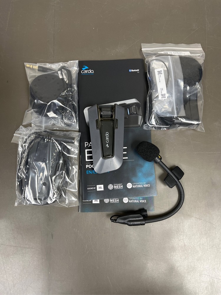Cardo PACKTALK Edge Motorcycle Bluetooth Communication System Headset Intercom 1