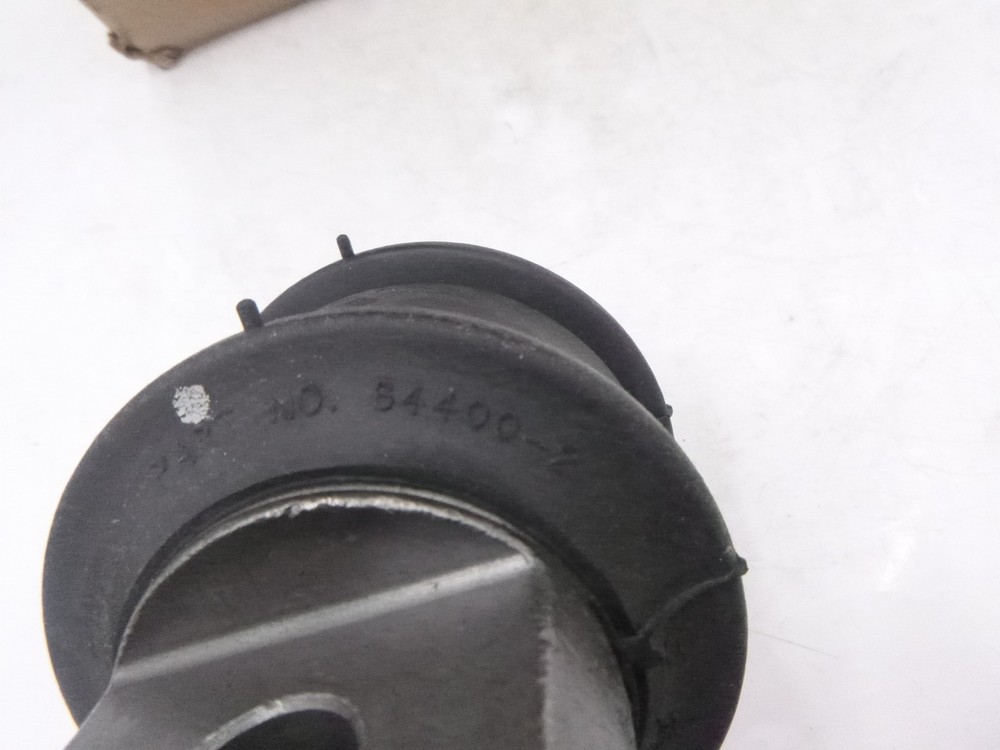 Hendrickson 64400-2 Torque Rod Bushing