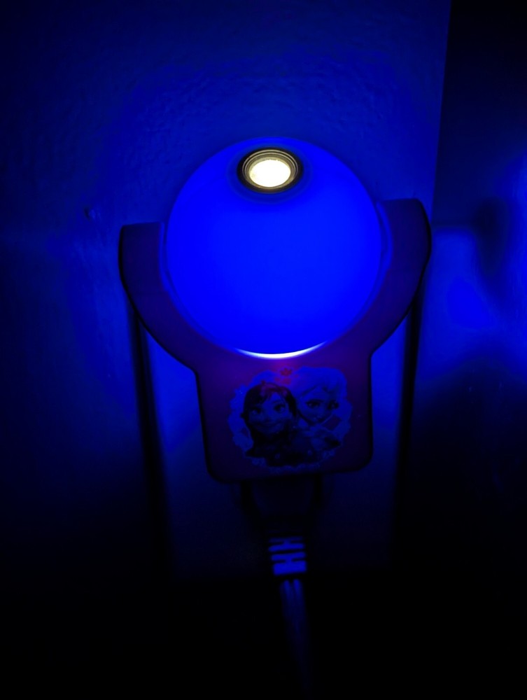 Disney Frozen Projectables Plug In LED Night Light Preowned