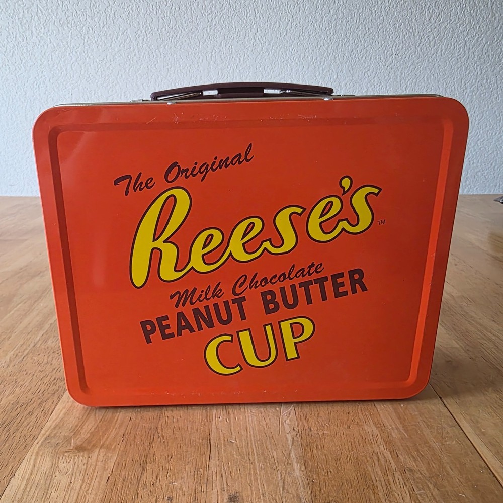 Reese's Peanut Butter Cup Lunch Box