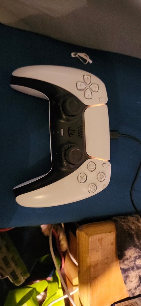 Sony PlayStation 5 Dual-Sense Controller Black/White