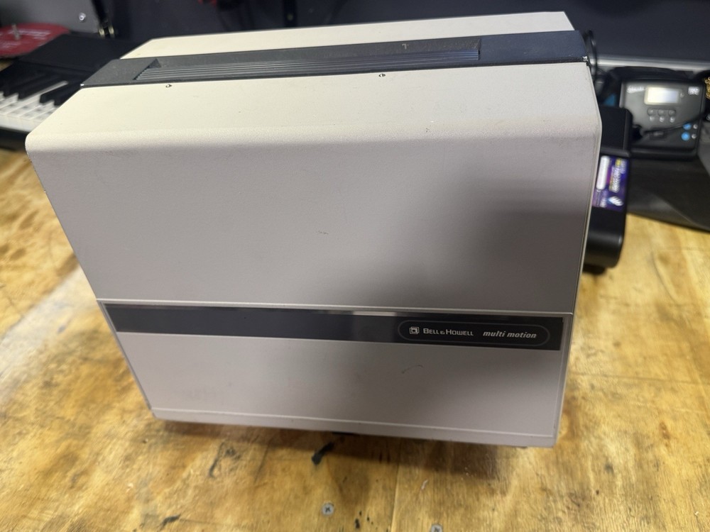 Bell And Howell 1638c Projector