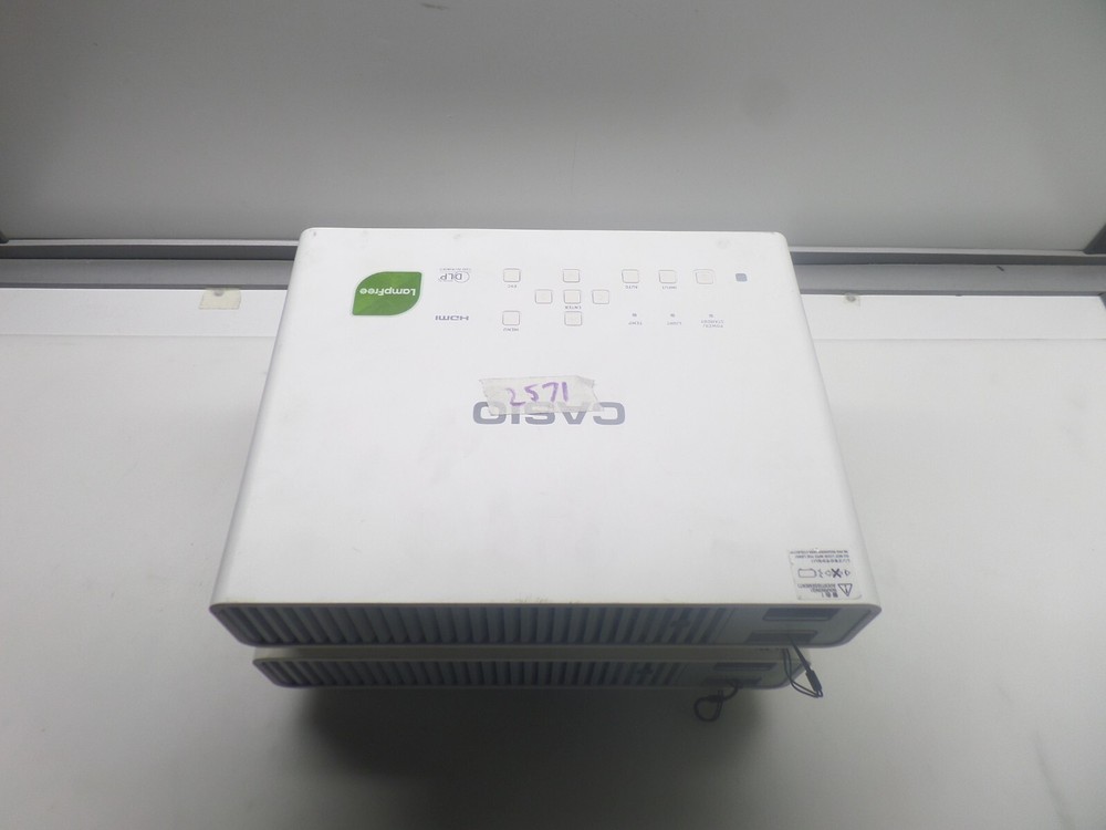 Casio DPL HDMI Projector XJ-M251 Used
