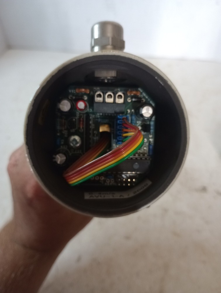 Dwyer AVU-1-A Air Velocity Transmitter