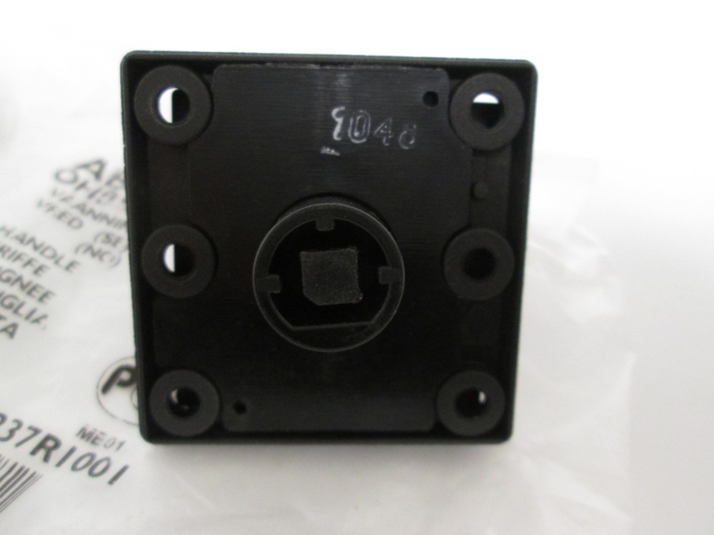 ABB ISCA105237R1001 Handle