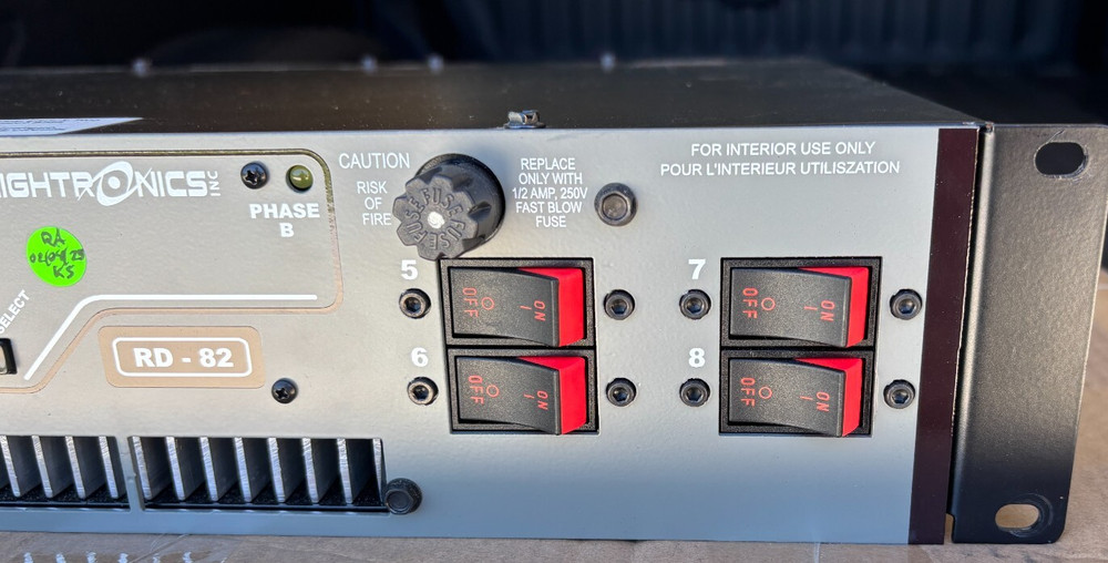 Lightronics RD-82 Lighting 8 channel Dimmer Pack