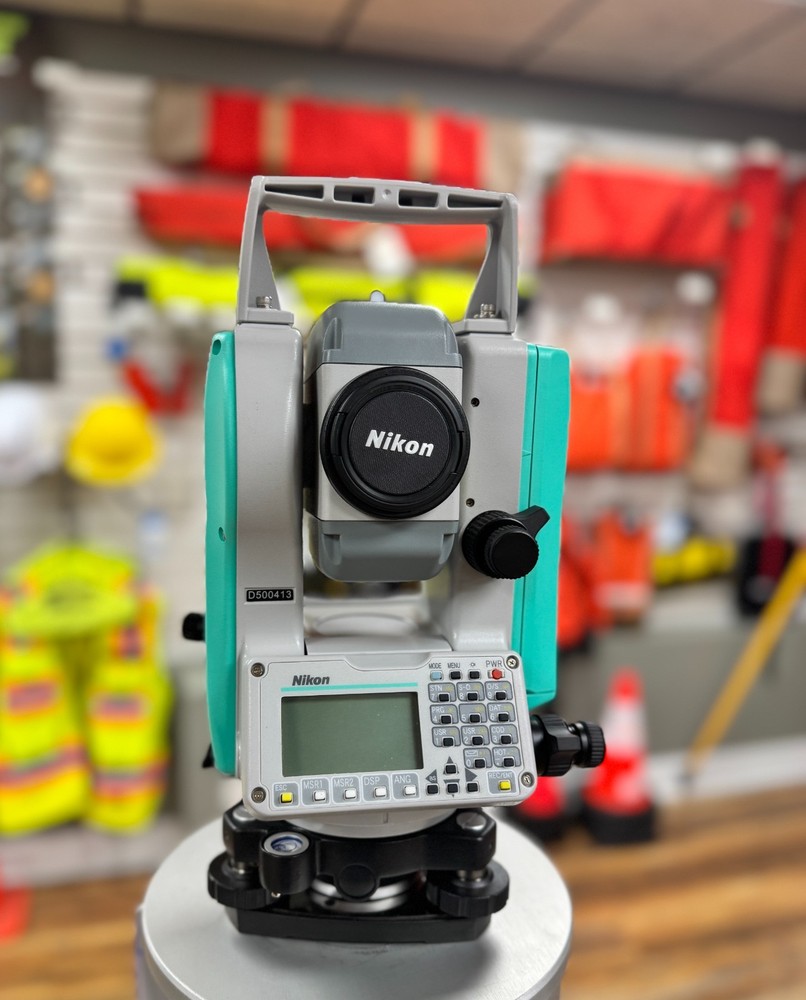 Pre Owned Nikon XF 2" Total Station
