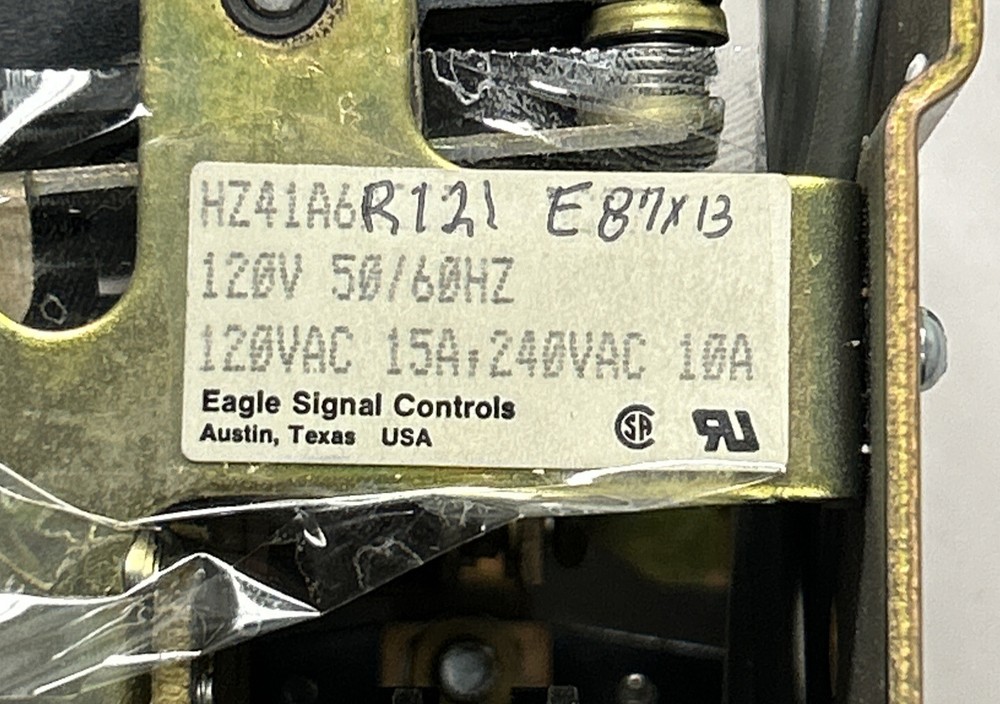 EAGLE SIGNAL CONTROLS,HZ41A6R121,MICROFLEX TIMER NOS