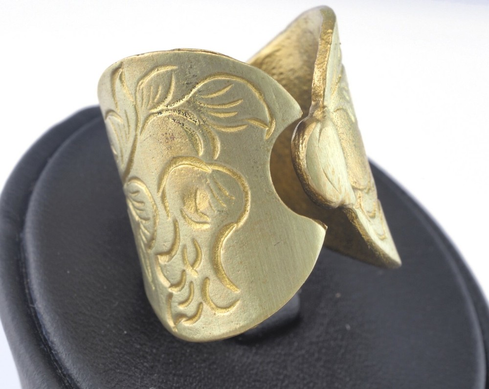 Flower Adjustable Ring Raw brass (18mm 8US inner size - Adjustable )2191