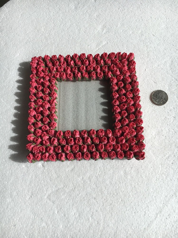 Tiny Pink Roses Resin Photo Frame
