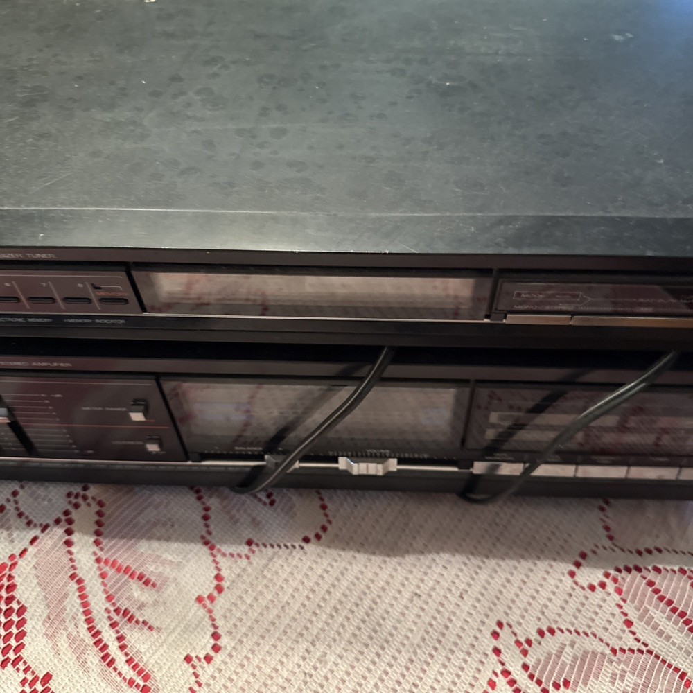 Fisher Stereo CA-270Amplifier & FM-270Tuner Untested