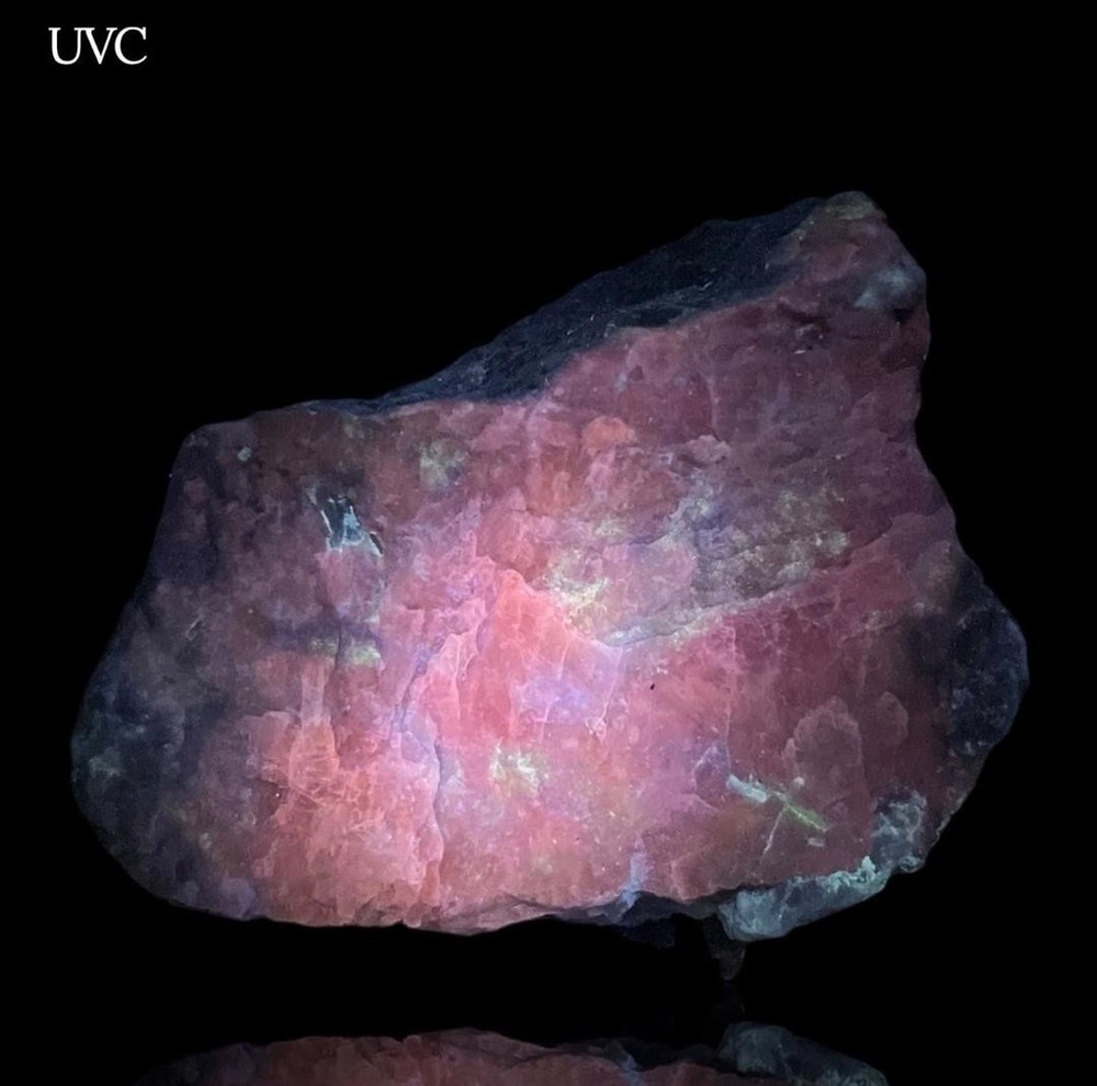 272 Gr. Rare Fluorescent Sharp Phosphorescent Lustrous Hackmanite Specimen @AFG