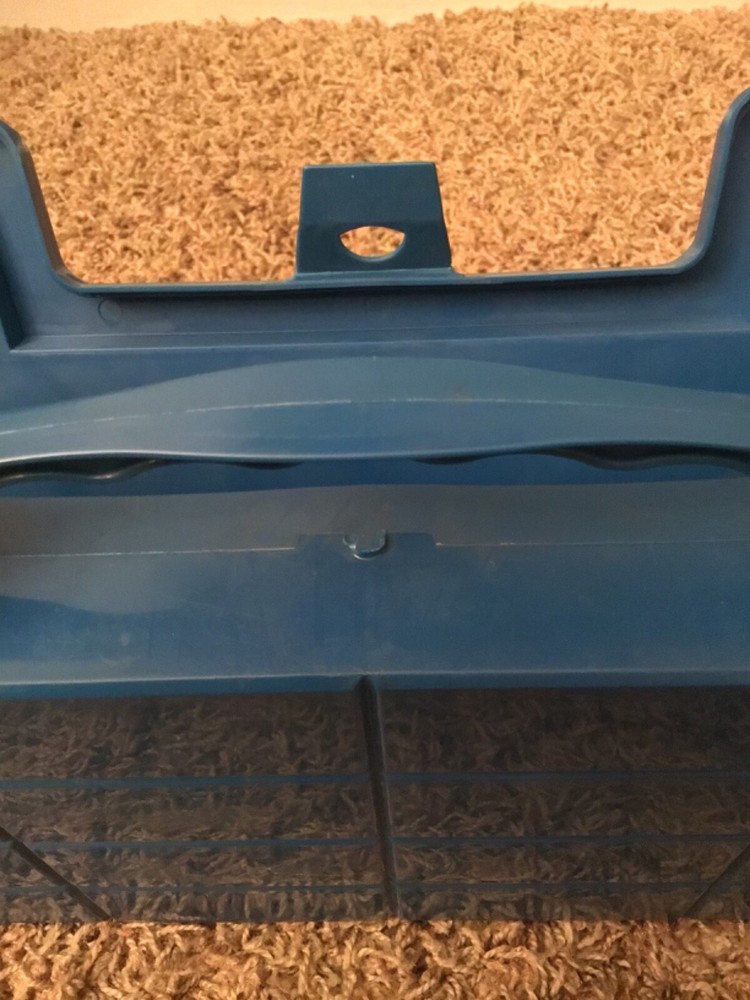 Vintage 1976 Matchbox 18 Car Carry Case Blue Plastic Latch Issues