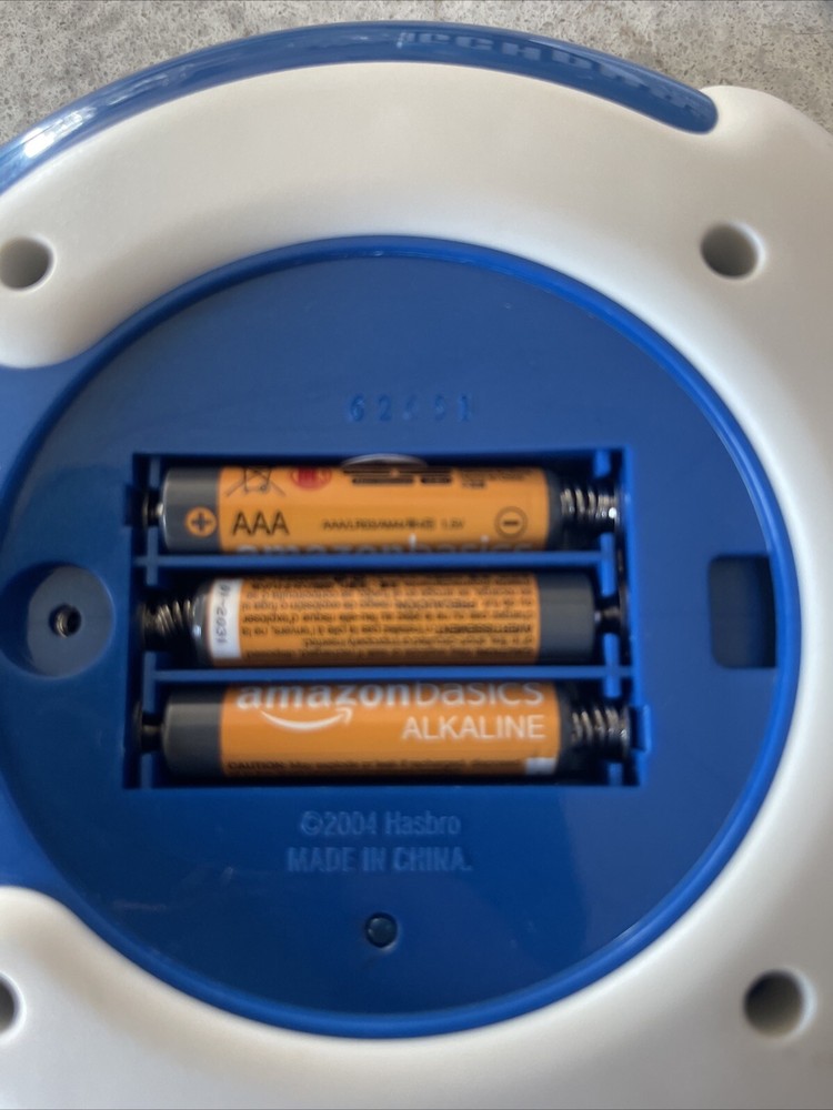 Catchphrase Hasbro Blue White Handheld Electronic Team 2004 Game Trivia Tested