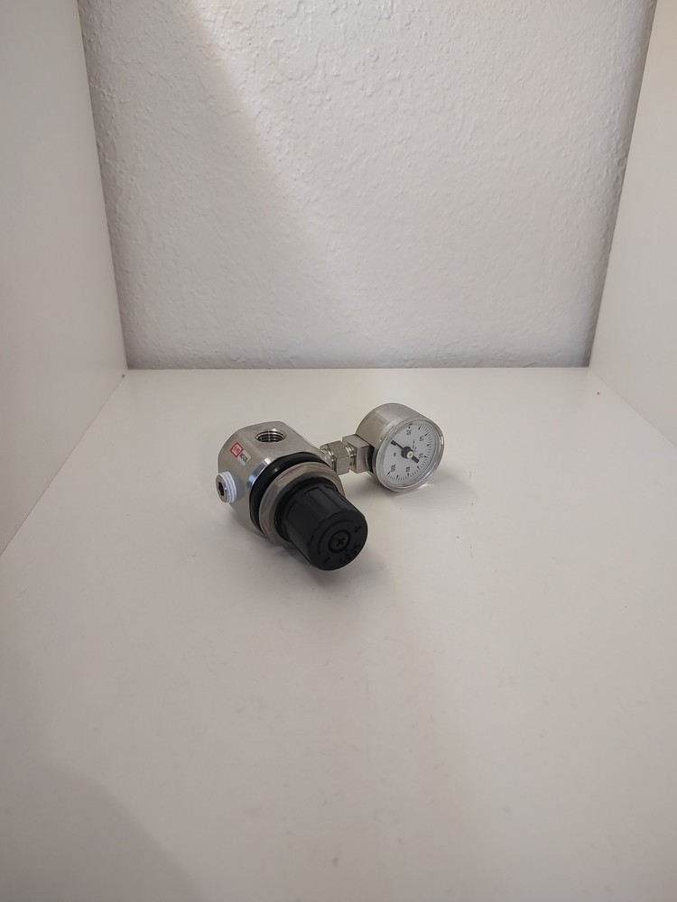 SMC SR3111 Clean Regulator