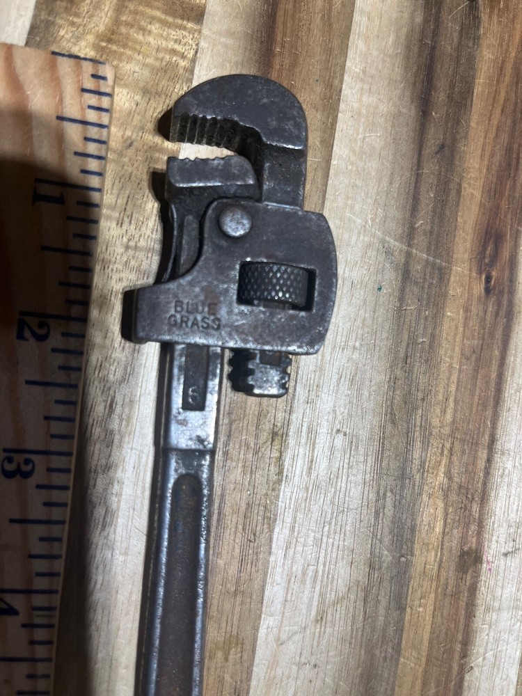 Vintage Blue Grass small pipe wrench (23749)
