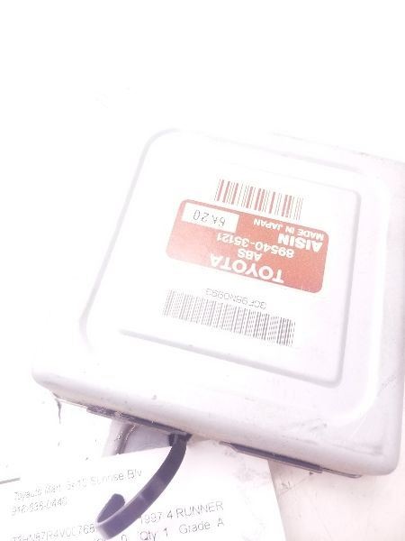 96-00 TOYOTA 4 RUNNER ABS COMPUTER CONTROL MODULE ECM ASSEMBLY