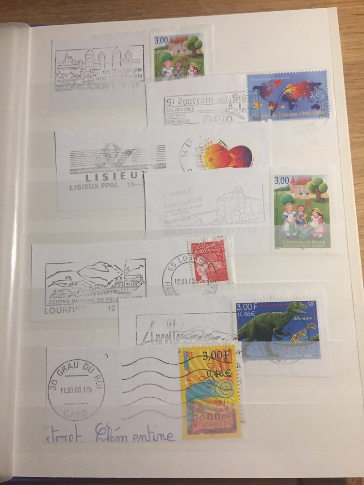 Stamp complete binder of 185 stamps