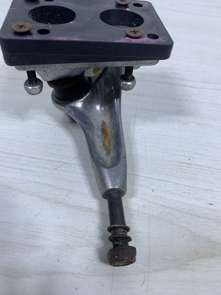 Slant 8 5/8” Skateboard Trucks & Mounting Hardware