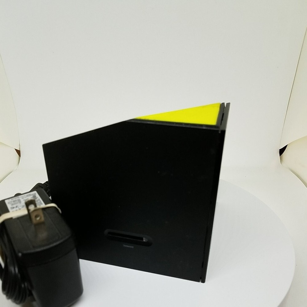 D-Link Boxee Box Digital HD Media Streamer With Adapter