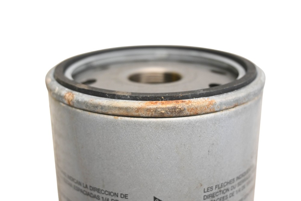 Mack 21707136 Oil Filter NOS