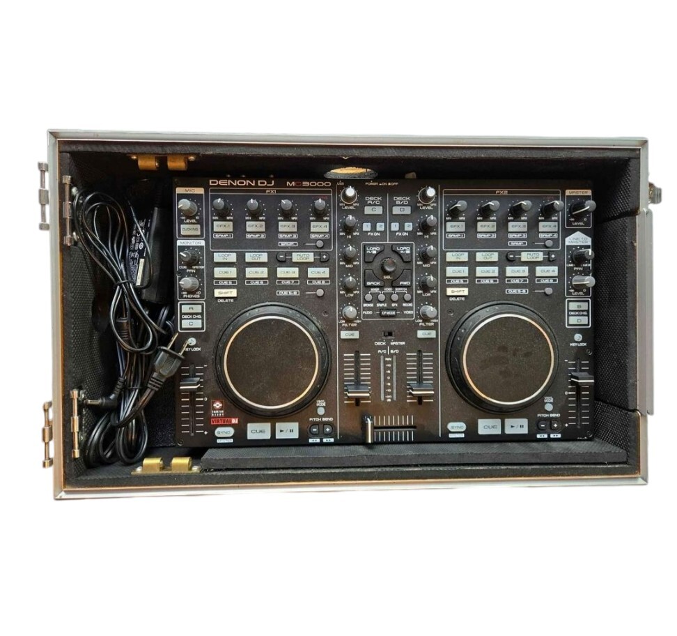 Denon DJ mc3000 professional DJ mixer with case