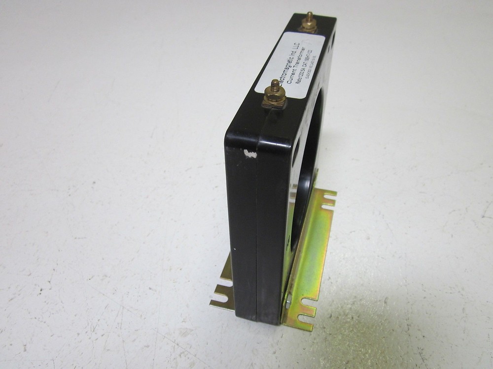 ELECTROMAGNETIC 19SHT-122 CURRENT TRANSFORMER 600V UNMP