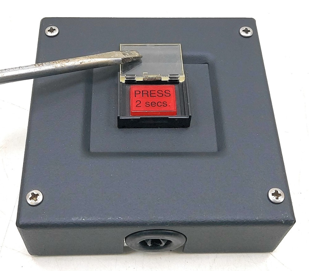 Thrane & Thrane Sailor H4125 Ship Security System Switch