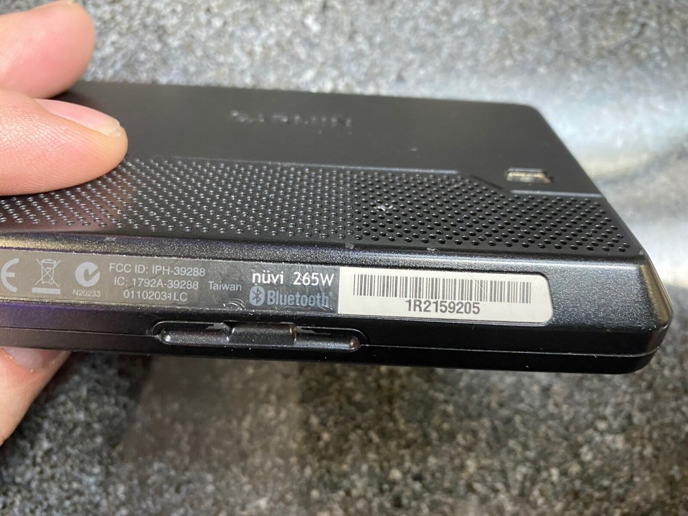 Garmin Nuvi 265W GPS-UNIT ONLY