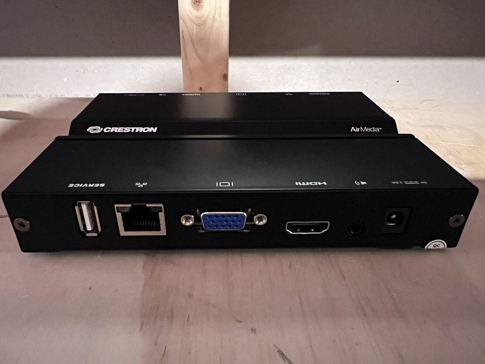 Crestron AM-101 AirMedia Wireless Presentation Unit