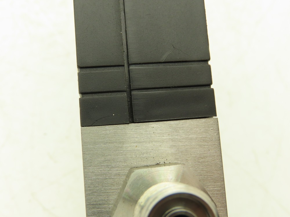 Aera FC-7700C Mass Flow Controller 50 SCCM