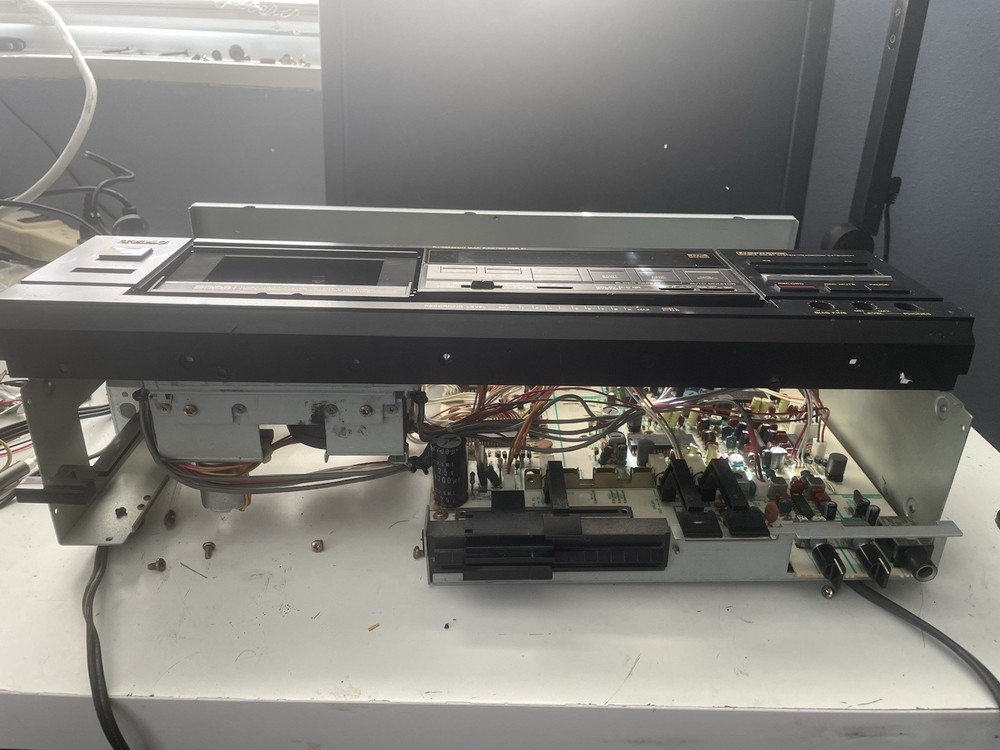 TEAC V-770 3-Head Cassette Deck