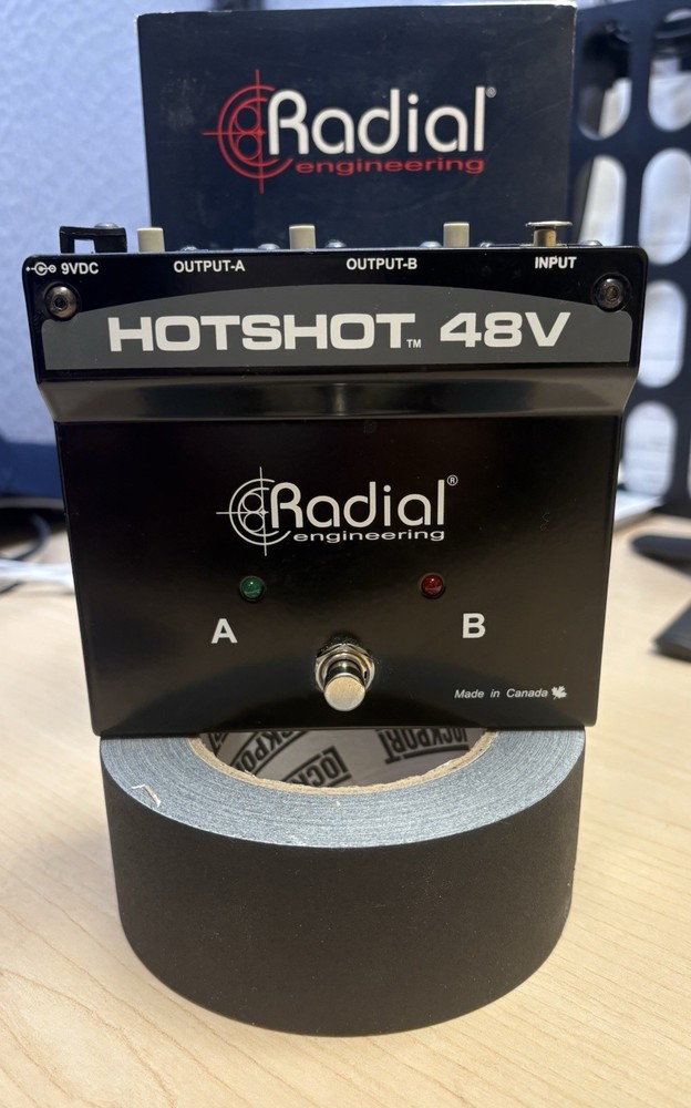 Radial HOTSHOT48V Condenser Microphone Switcher