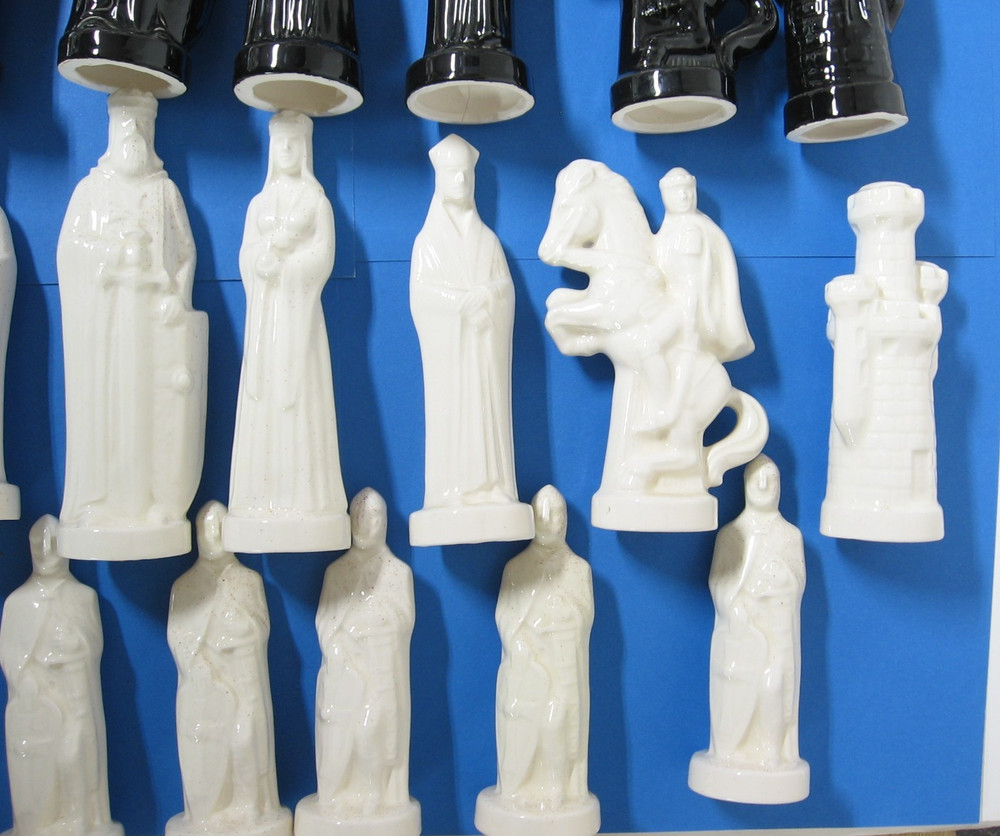 Black & White Tall Glazed Ceramic Chess Set 6" King-Complete-No Board