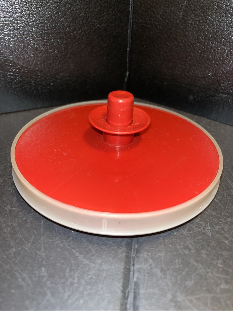 RED TUPPERWARE Pitcher Replacement Push Button LID ONLY 5.25” #1575-5