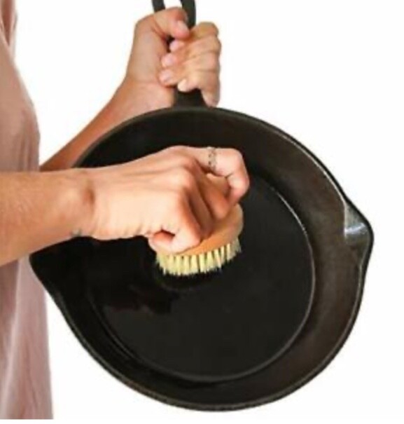 Cast Iron Sam's Scrub Brush #S 379